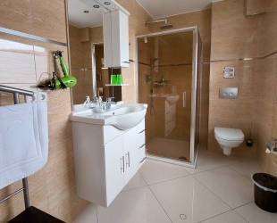 Ferienwohnungen - Lucys Haus 1